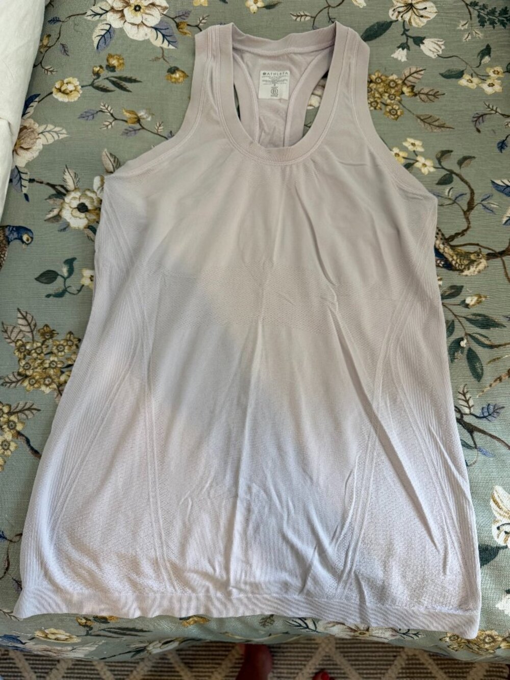 ATHLETA TANK TOP LIGHT LILAC